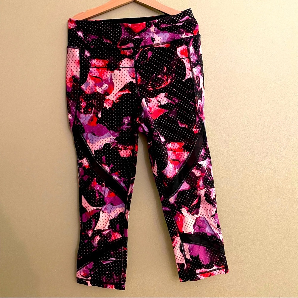 2 for $15🔥Calvin Klein Performance Capri pants
